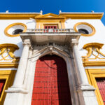 Plaza_de_toros_de_la_Maestranza,_Sevilla,_España,_2015-12-06,_DD_70